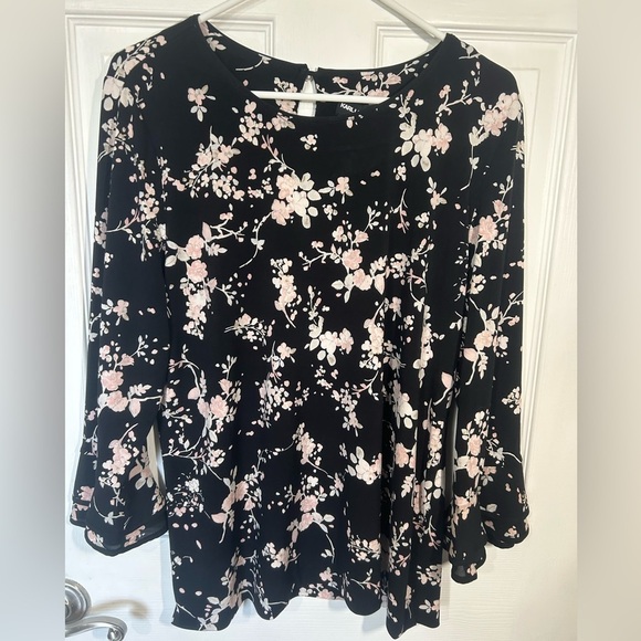 Karl Lagerfeld Tops - Karl Lagerfeld Floral Black Pink Women's Large Top Bell Sleeves
